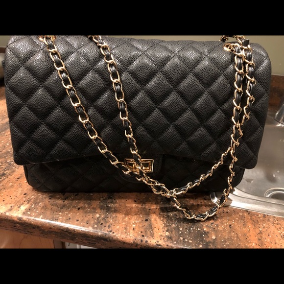 Meet your Posher, Breonna - Picture 1 of 1